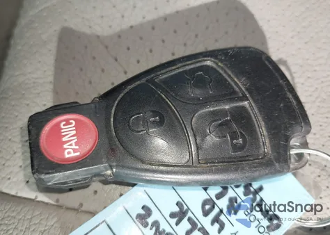 2002 Mercedes-Benz Clk 320 from USA, damaged, VIN WDBLK65G32T104613